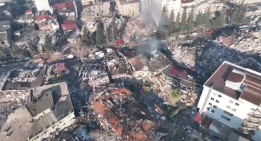 NAKON POTRESA Državljanka BiH traga za sedam članova obitelji pod ruševinama