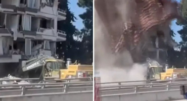 Radnik iskočio iz bagera kada se zgrada počela urušavati, preživio je
