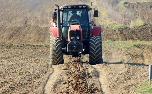 EU POMOĆ POLJOPRIVREDNICIMA Osigurano 2 milijuna KM za nabavku traktora, strojeva i druge poljoprivredne mehanizacije