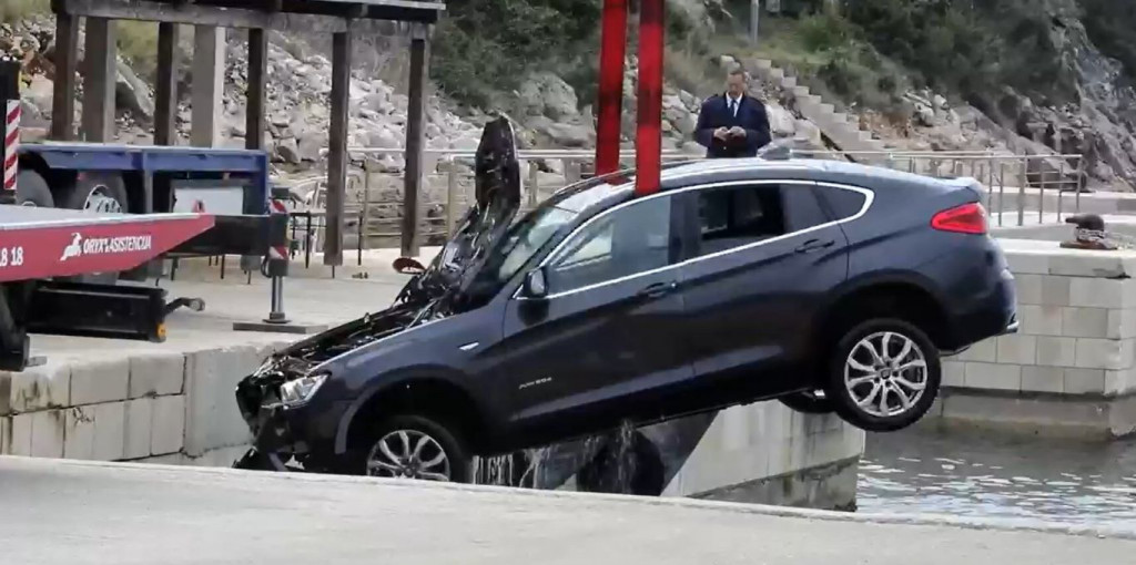 DOVRŠEN OČEVID Uhićen vozač koji je sletio u more. Bio je pijan, a grešku je napravio prije luke