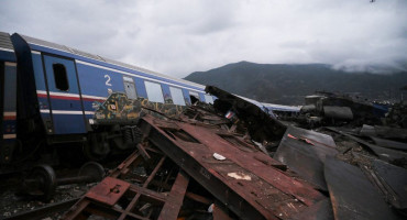 POTRAGA ZA PREŽIVJELIMA SE NASTAVLJA Objavljena snimka razgovora šefa postaje i strojovođe prije sudara