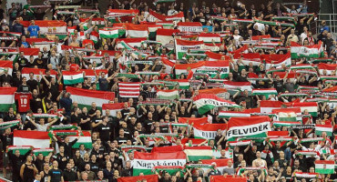 UNATOČ ZABRANI Mađari dozvoljavaju zastave Velike Mađarske na utakmicama reprezentacije