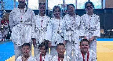 IZ LJUBLJANE S LJUBAVLJU Mladi judo natjecatelji u Mostar donijeli 10 medalja