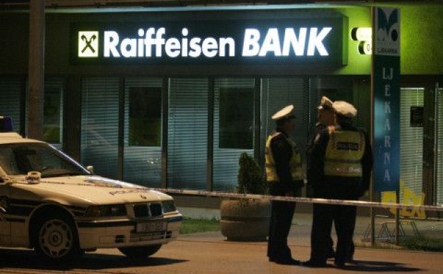 PRONEVJERILI 700.000 EURA Troje djelatnika banke iz Metkovića osuđeno na zatvor