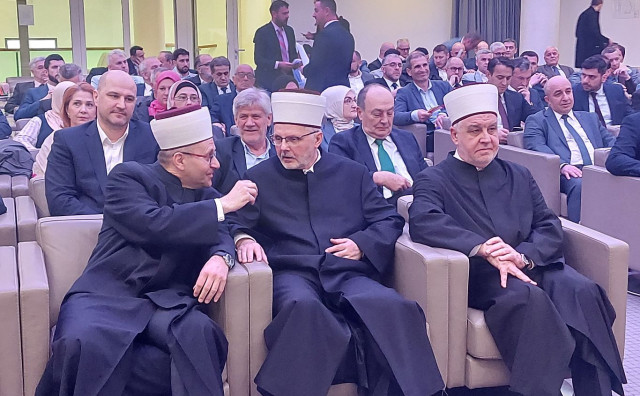 BIRA SE NOVO VODSTVO Bivši premijer predložen za predsjednika sabora Islamske zajednice