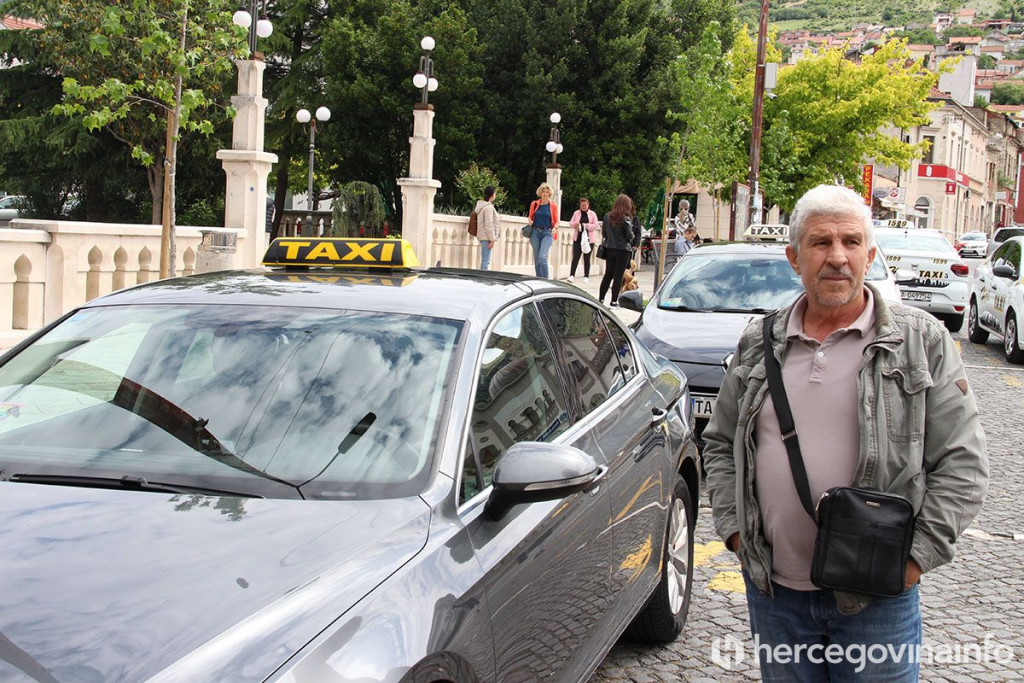 LEGENDARNI MOSTARSKI TAKSIST Vozio je Izeta i Halida Bešlića, a s Fiatom je napravio kuću i školovao dijete