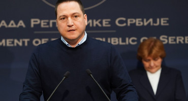 Branko Ružić ministar prosvjete Srbije