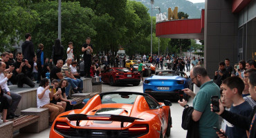 Luksuzne jurilice protutnjale Mostarom