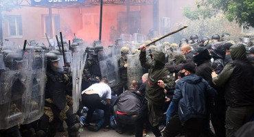 Sukob Srba i policije na Kosovu, čuju se pucnjevi i detonacije