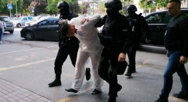 MJEŠTANI O MASOVNOM UBOJICI ''Znate li tko mu je sredio da ne ide u zatvor? Tata''