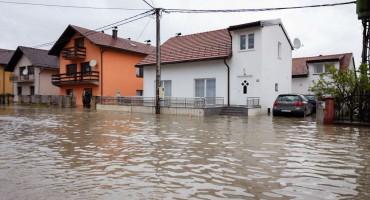 POPLAVLJENO 200 OBJEKATA U Bihaću i Bosanskoj Krupi proglašeno stanje prirodne nesreće