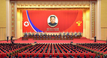 Sjeverna Koreja,Kim Jong-Un,kim il sung,postovani otac
