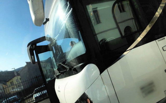 SKUP PODRŠKE VUČIĆU Tražilo se 80 autobusa i u Hercegovini, brojni su odbili vožnju