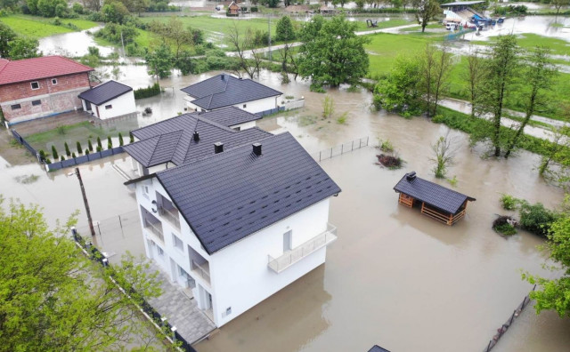 POMOĆ POPLAVLJENIMA Vijeće ministara odlučilo izdvojiti milijun KM za poplavljena područja