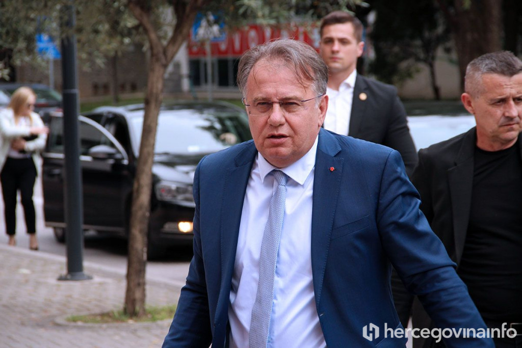 Nermin Nikšić