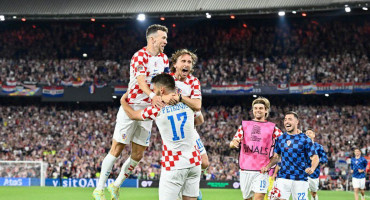 Komentator iz Srbije postao predmet ismijavanja zbog svojih reakcija na golove Hrvatske