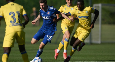 Dinamo remizirao s Koperom, hrvatske medije oduševio Petar Sučić