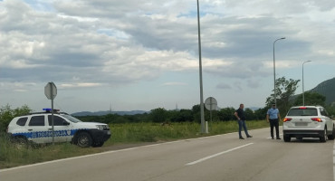 POSEBNO DRSKO Skrivio sudar kod Trebinja, pa pomjerao tragove prometne nesreće da smjesti drugom vozaču