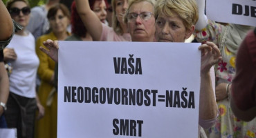 TRAČAK NADE ZA OBOLJELE Ministar Rimac obećao lijek za bolesnu djecu čija je terapija 500 tisuća maraka godišnje