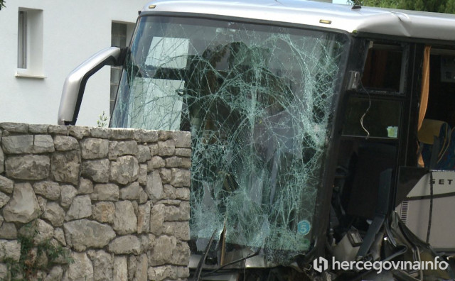 OZLIJEĐENA PUTNICA IZ AUTOBUSA "Odmarali smo u Mostaru, svi su zaspali, probudio nas je udar"