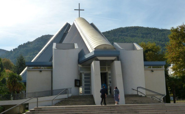SVEĆENIČKO REĐENJE U četvrtak Hercegovina dobiva šest novih svećenika