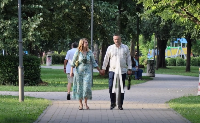 MOSTARSKA OBITELJ BARBARIĆ OSTVARILA SVOJ SAN Uz ljubav supružnika usvojeni dječak i djevojčica 'ozdravili' i porasli