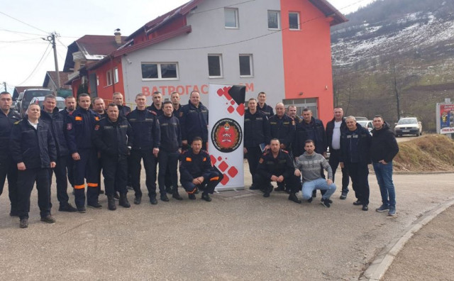 VLASENICA Vlast podijelila otkaze vatrogascima koji su se pobunili