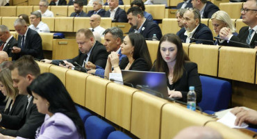 OPORBA BLOKIRALA Ništa od imenovanja Marina Vukoje i Arnela Isaka, prekinuta sjednica Zastupničkog doma Parlamenta FBiH