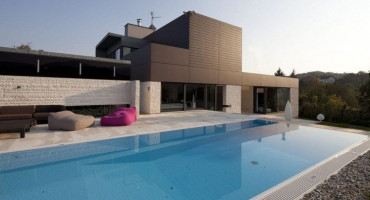 CIJENA PRAVA SITNICA Prodaje se luksuzna vila koja je pripadala Zoranu Mamiću