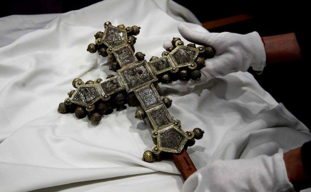 UKRADEN IZ SAMOSTANA Hrvatskoj vraćen vrijedan križ iz 14. stoljeća