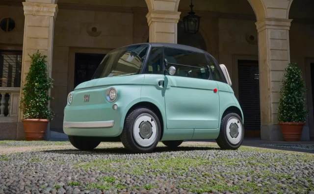 FIAT REINKARNIRA LEGENDARNI MODEL Električni retro Topolino moći će voziti i maloljetnici