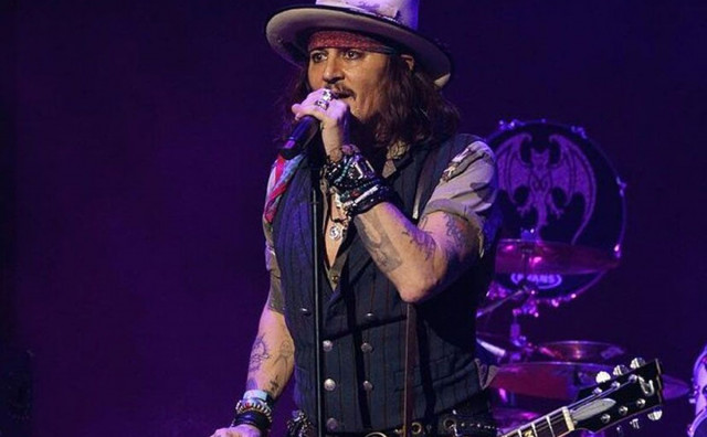 FANOVI RAZOČARANI Johnny Depp se srušio u sobi uoči nastupa