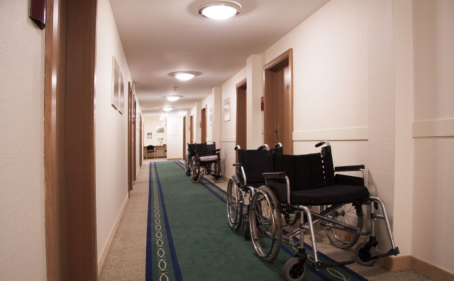 DOMINIK N. (26) PRONAĐEN MRTAV Tijelo mladića u invalidskim kolicima tri dana bilo zaključano u WC-u bolnice u Njemačkoj