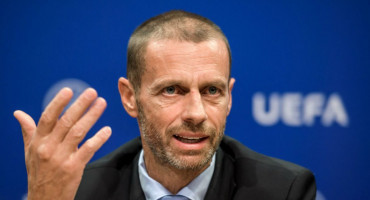 PREDSJEDNIK UEFA-e "Iskorijenimo rak huliganizma u Europi"
