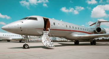 MISTERIOZNI ZRAKOPLOV SINOĆ SLETIO U MOSTAR Luksuzni avion bez oznaka stigao iz Istanbula