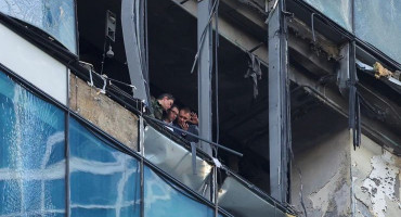 UNIŠTENI KATOVI STUDENTSKOG DOMA Dronovima napadnut drugi po veličini ukrajinski grad