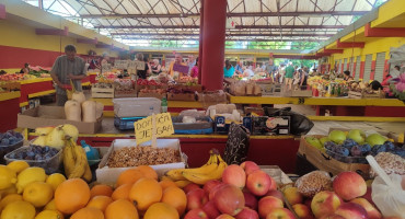 Mostar,tržnica mostar,mostarska tržnica,prodavači,voće,povrće,bobičasto voće