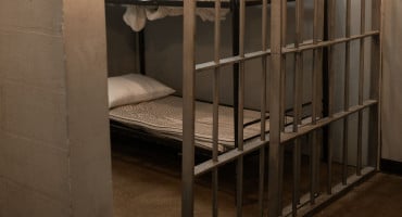 zatvor krevet