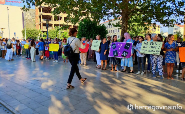 PROSVJED U MOSTARU 'Do kada ćemo slušati rečenicu: 'Sama je tražila''