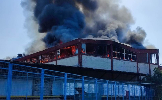 Veliki požar u Banjoj Luci, gori tvornica papira