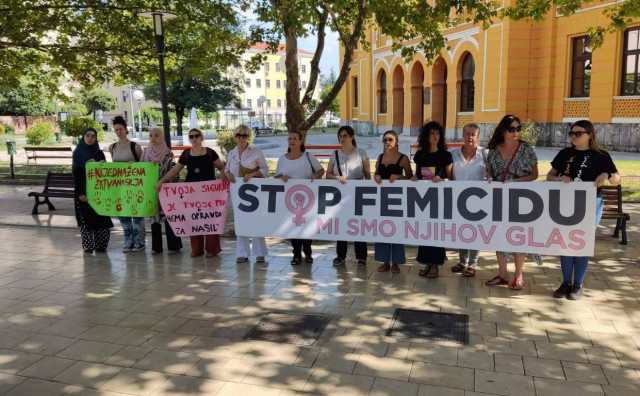 Stop femicidu Španjolski trg prosvjed 
