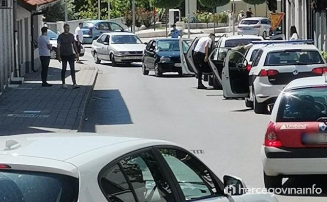 Zaštitar SKB Mostar uhićen nakon što je nasrnuo na policiju koja mu je pretresala kuću