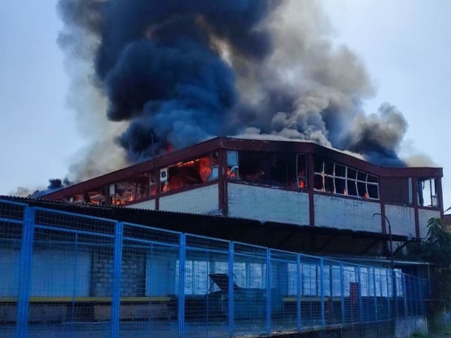 VIDEO Veliki požar u Banjoj Luci, gori tvornica papira