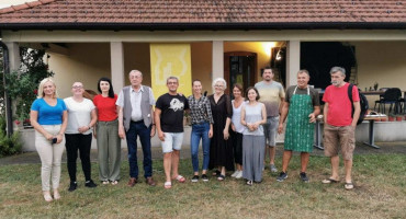 POSAVINA OSTALA BEZ PULSA Zakočen veliki projekt posavskih Hrvata, svih umjetnika i Napretka