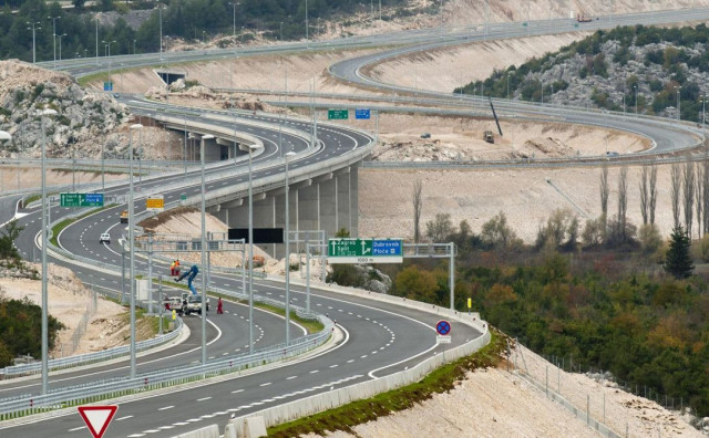 JEDNA NAJSKUPLJA U DRŽAVI Hrvatska gradi dvije nove autoceste, BiH bi mogla ostati bez Jadransko-jonske autoceste?