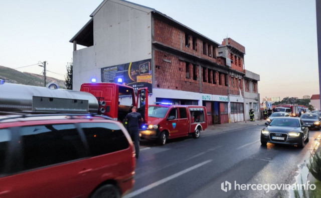 Požar u Mostaru izgorio kat kuće Donja Mahala