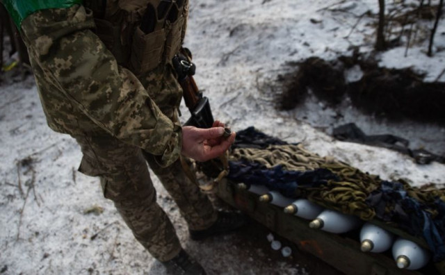 SAD šalje Ukrajini kontroverzno streljivo za uništavanje tenkova