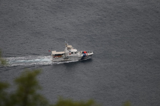 VIDEO Više kajaka se prevrnulo kod Dubrovnika. Spašeno osmero ljudi, za troje ih se još traga