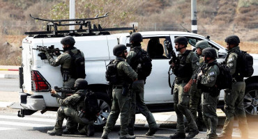 Izraelski tenkovi sve bliže Gazi, deseci tisuća ljudi bježe sa sjevera prema jugu Gaze