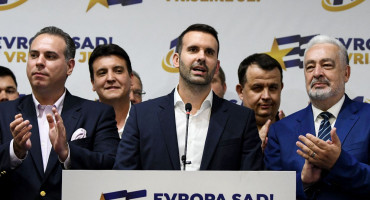 NOVA VLAST U SUSJEDSTVU Crna Gora sutra dobiva novu prorusku i prosrpsku vladu